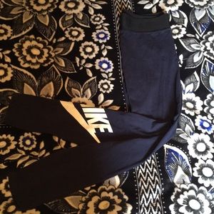 Nike leggings